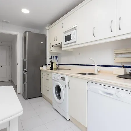Mtr - Temporary Rent Two Bedrooms Old Town 公寓 *